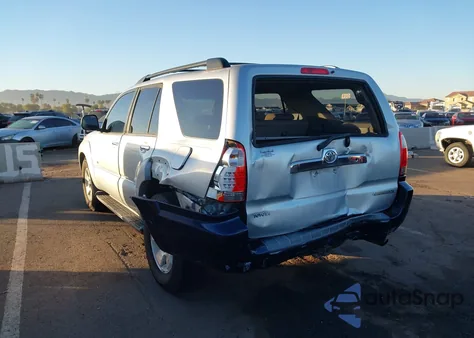2007 Toyota 4Runner Sr5 V6 z USA, uszkodzony, nr VIN JTEZU14R170092915